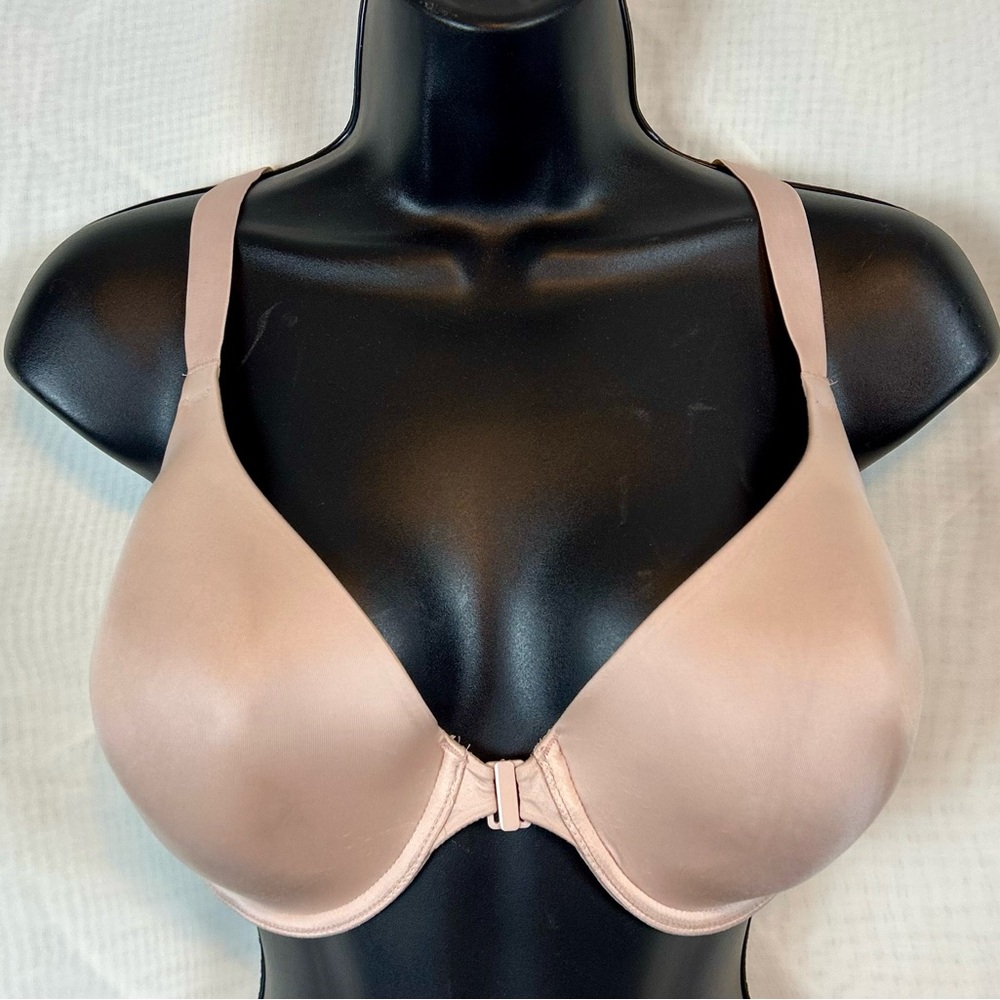 NWT B. Tempt’d by Wacoal Front Close Lace Racerback Bra 38DD